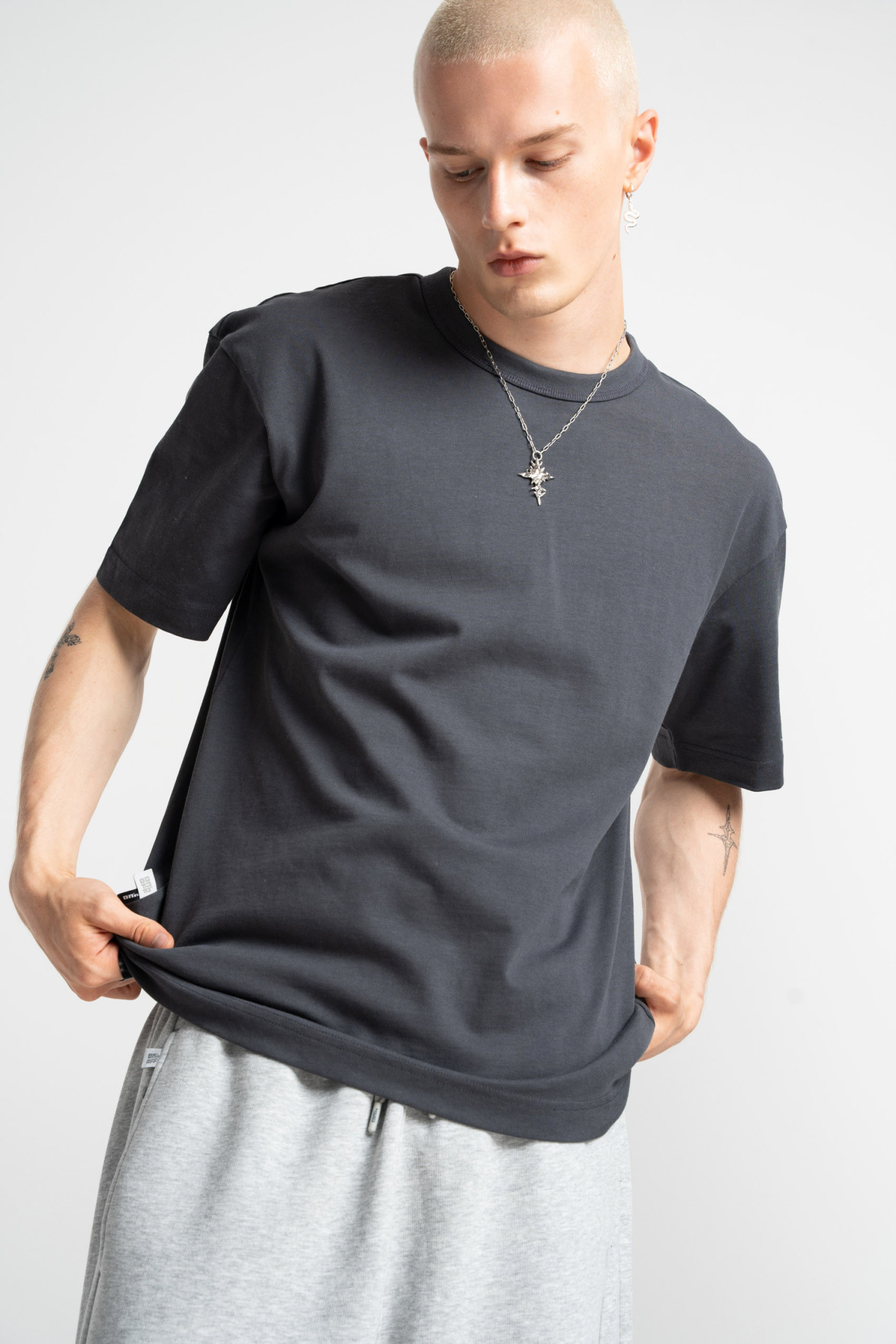 No logo t-shirt grey
