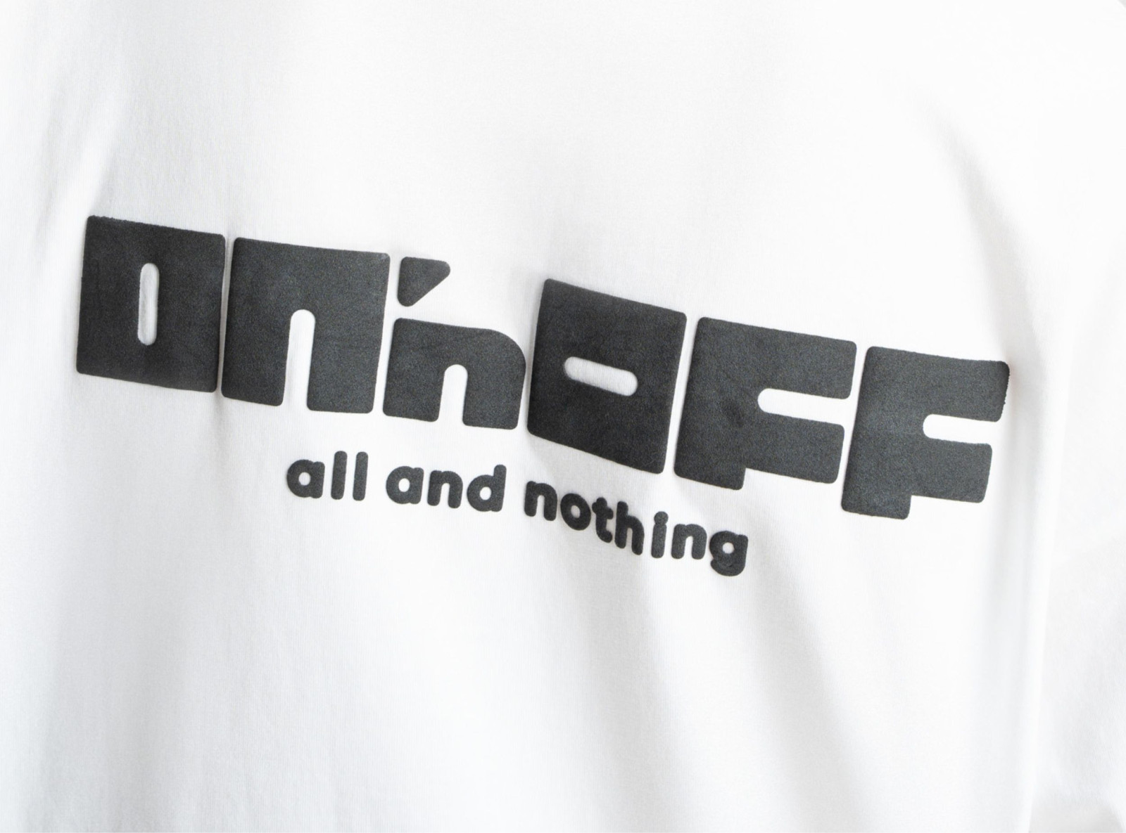 HD logo longsleeve white