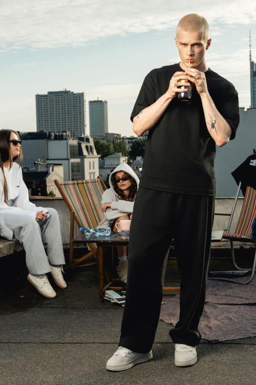 HD claim straight sweatpants black