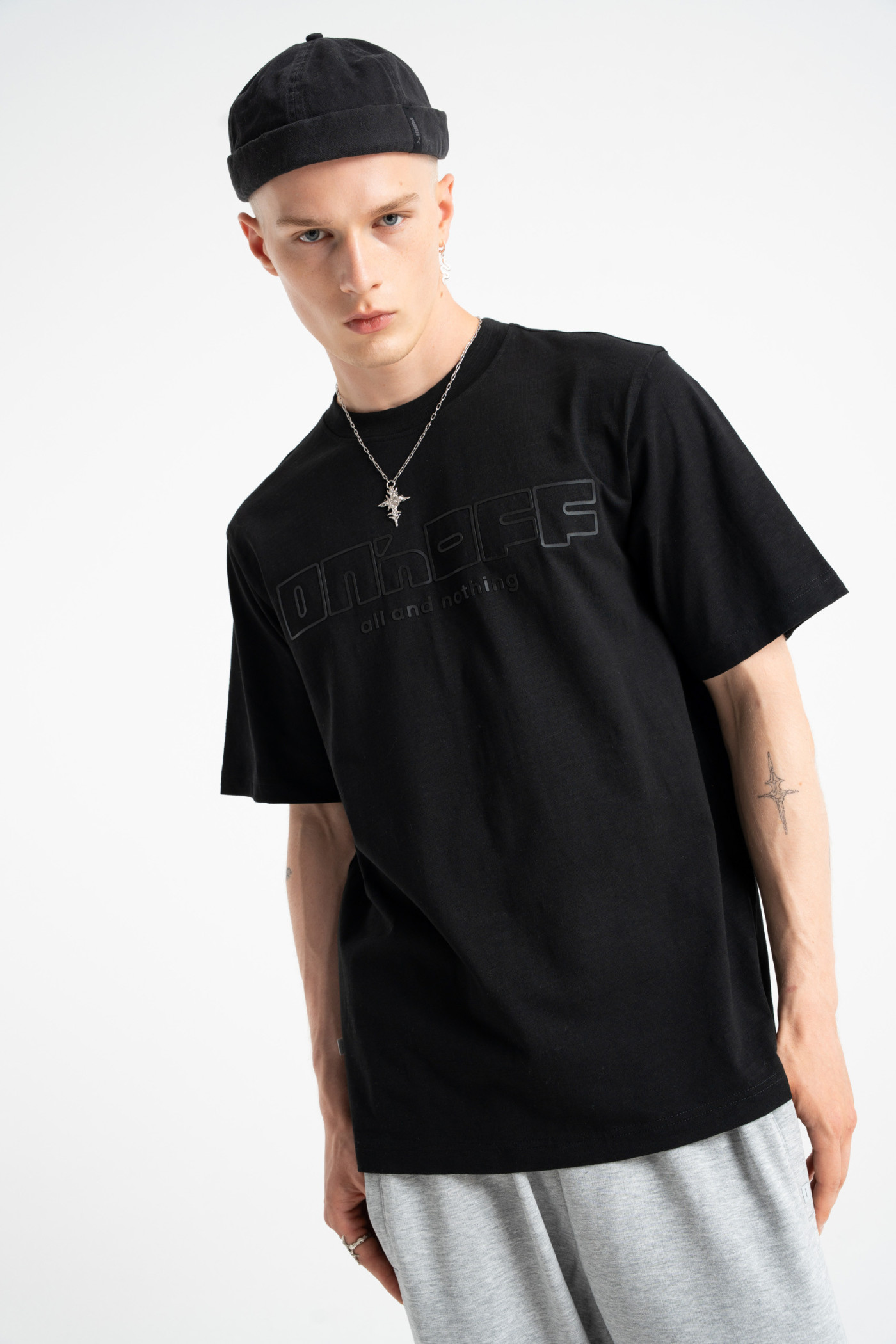 HD claim t-shirt black