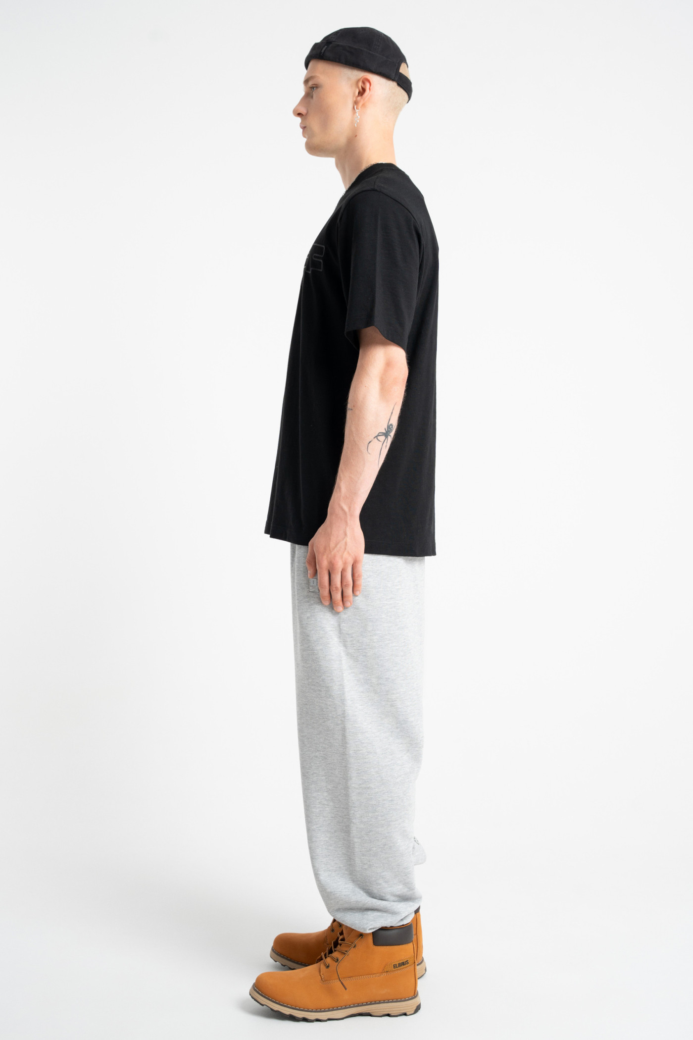 HD claim t-shirt black
