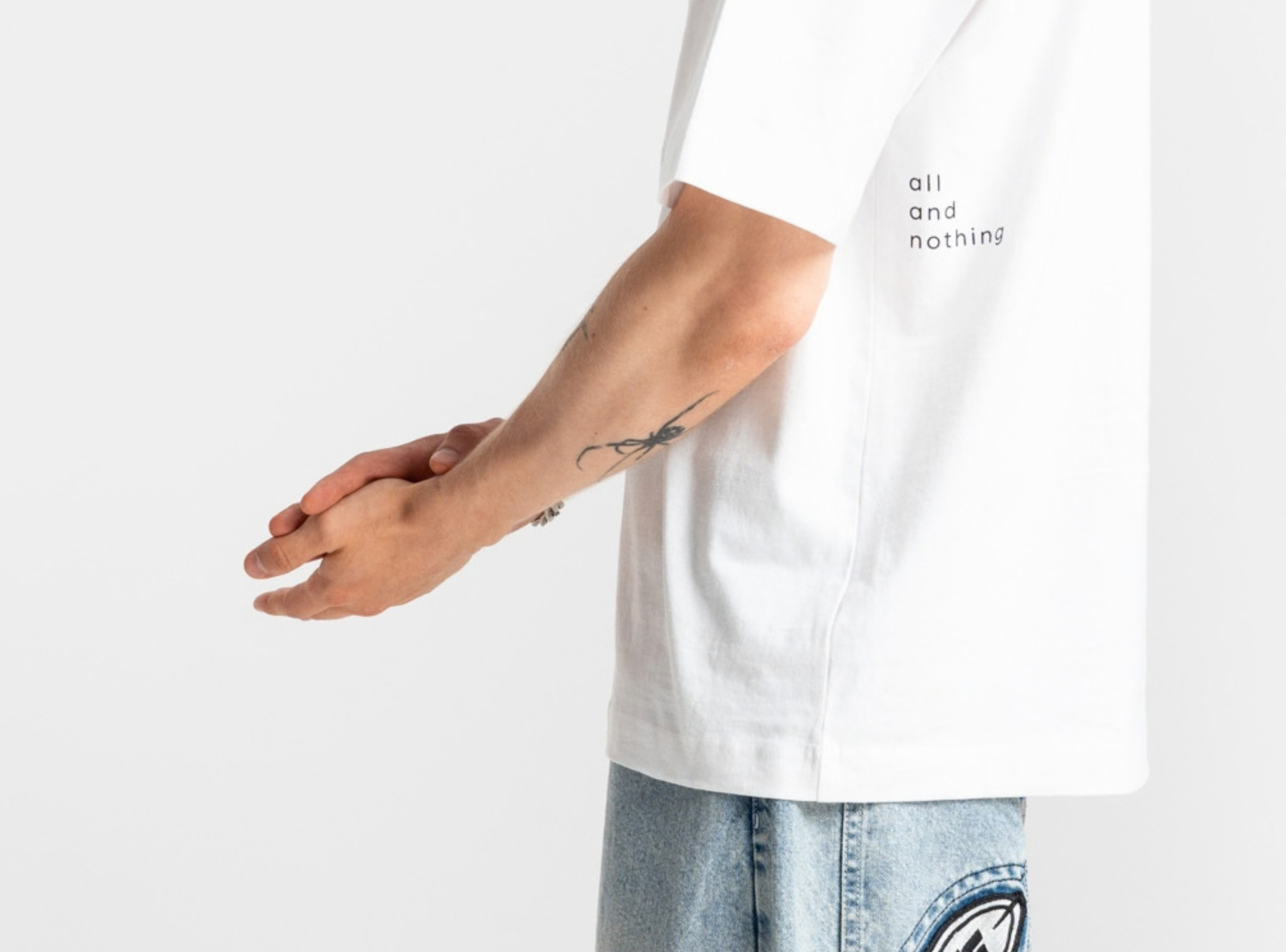 Embroidered logo t-shirt white