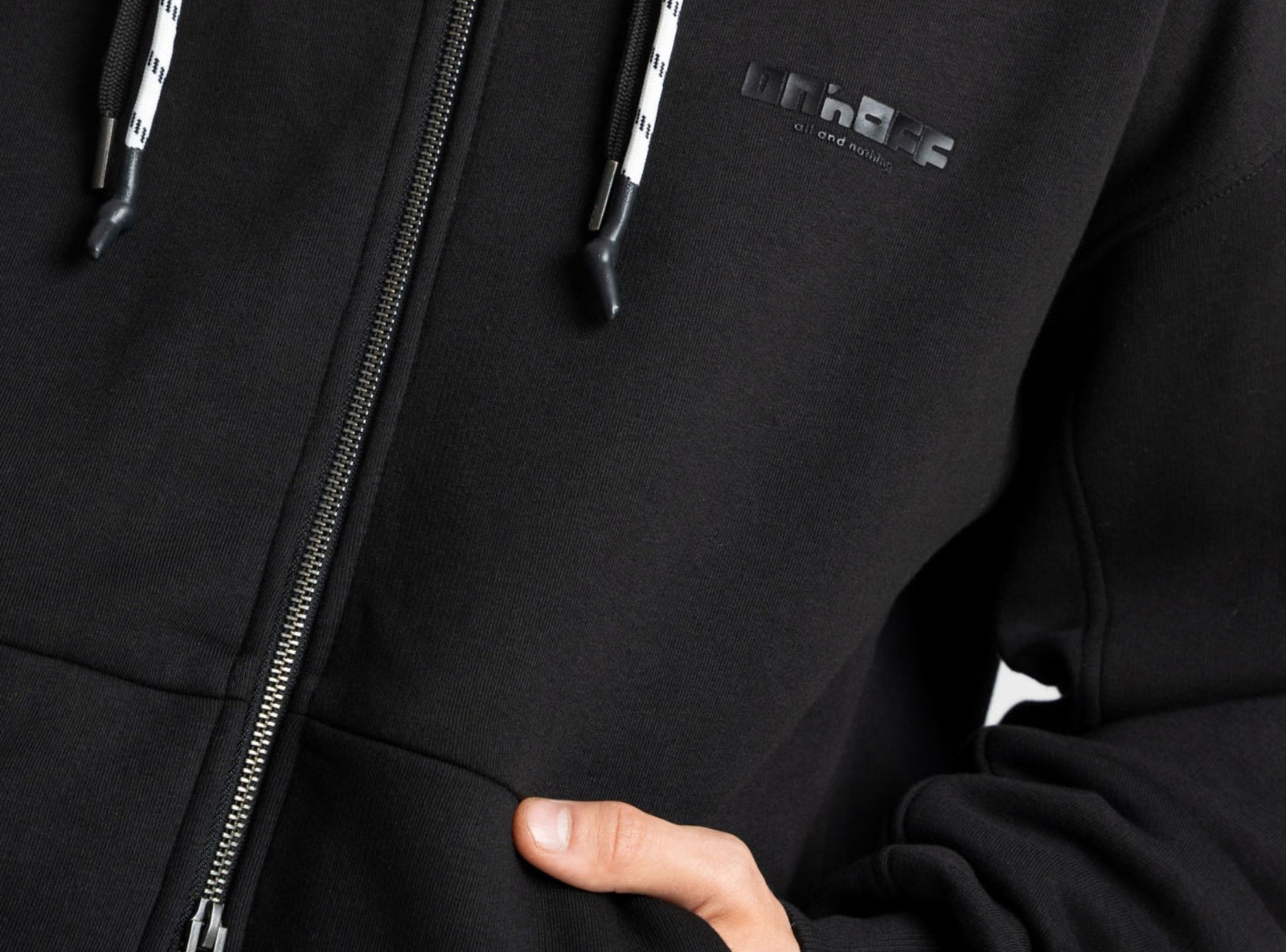 HD claim hoodie zipped black