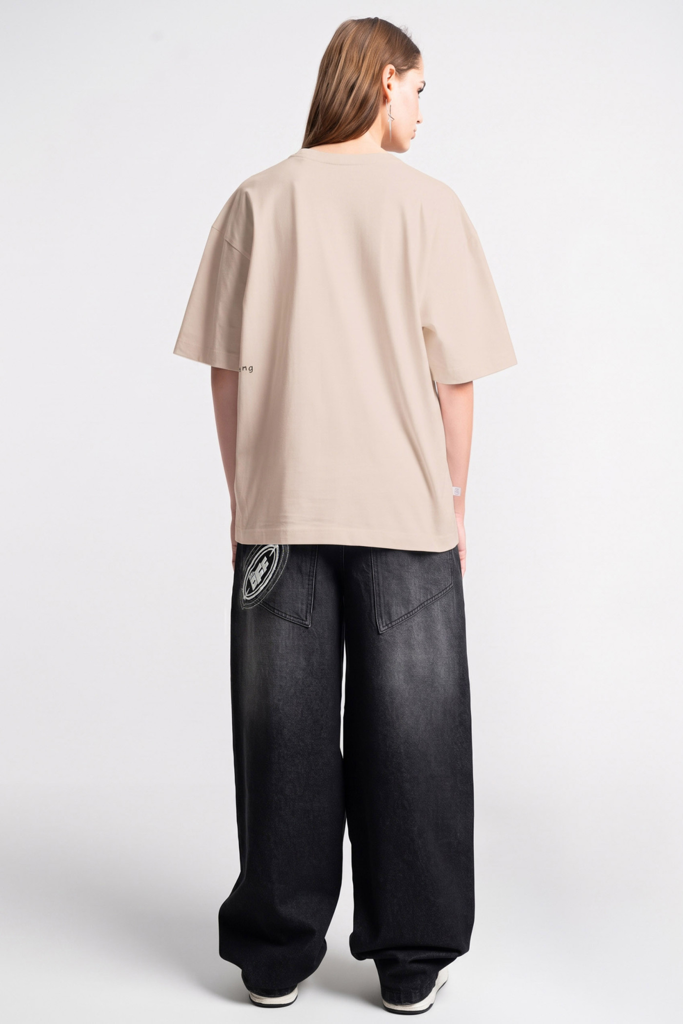 Emroidered logo skater jeans washed black