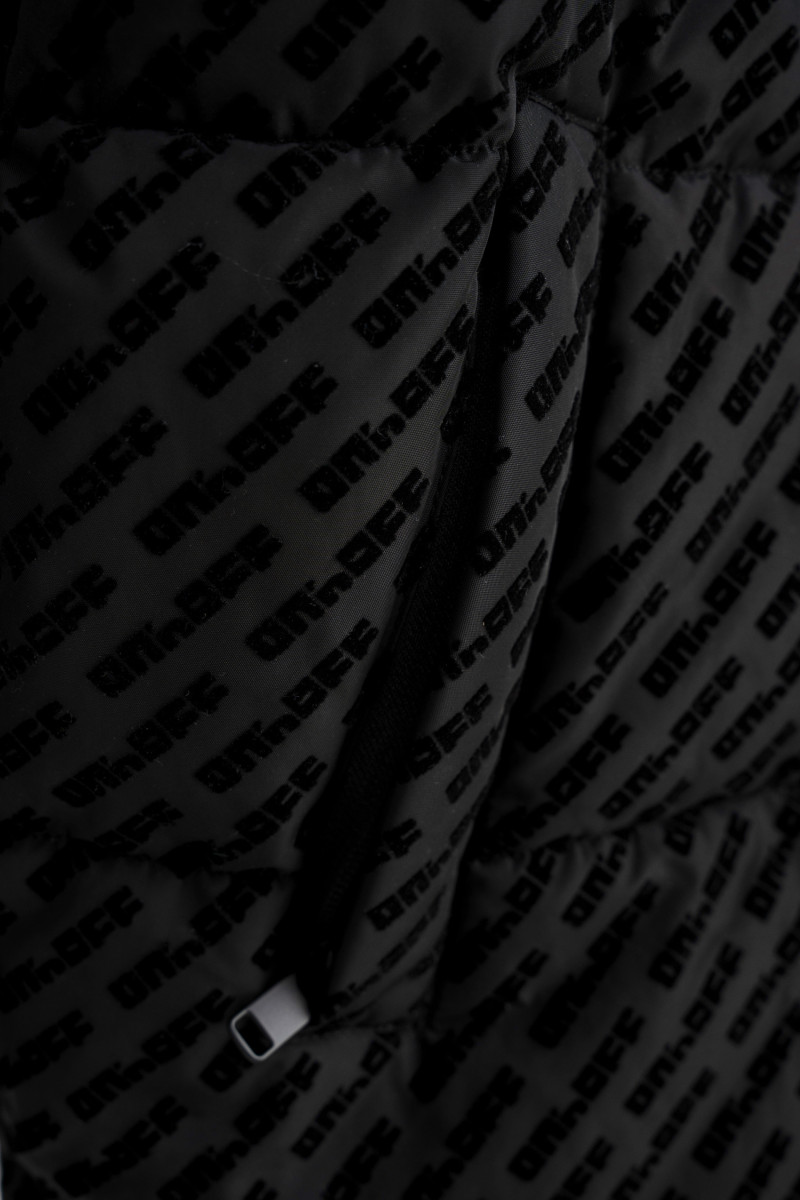 FLOCK PRINT LOGO PUFFER JACKET BLACK
